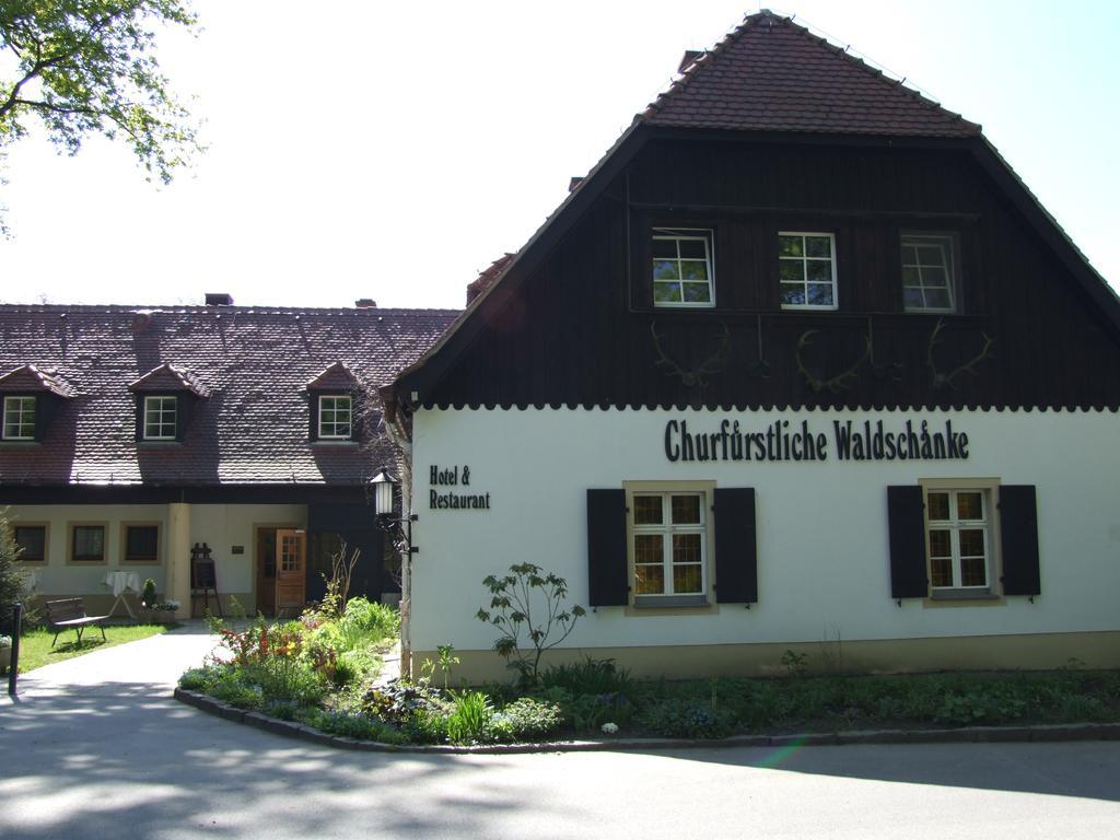 Churfuerstliche Waldschaenke Hotel Морицбург Екстериор снимка